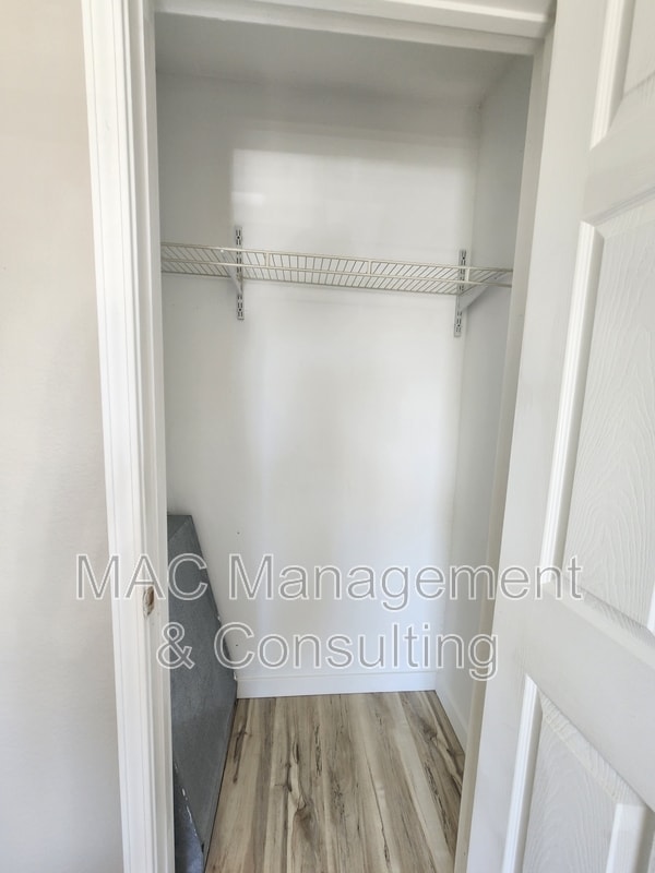 Building Photo - 1319 Autumn Ave