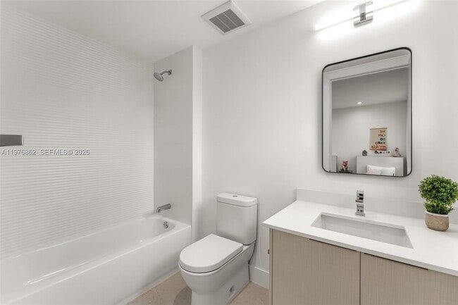 Building Photo - 721 SW 11th St