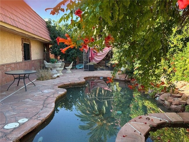Building Photo - 3167 El Cedro Cir