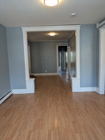 Building Photo - 231 Bayview Ave