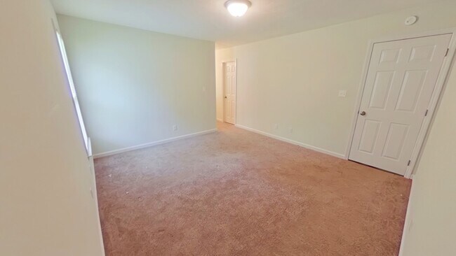 Building Photo - 6778 Buttermere Dr