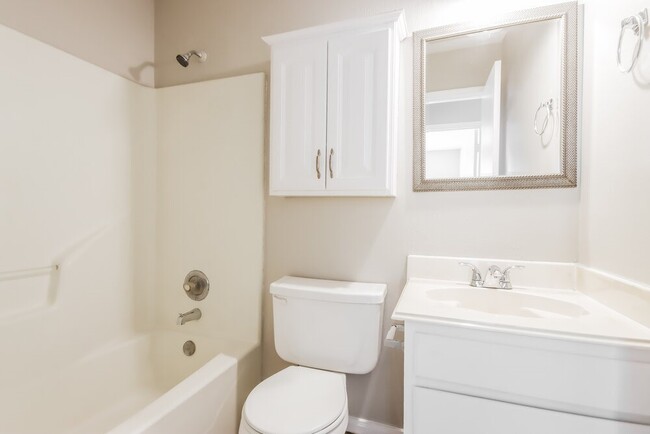 Building Photo - 29127 Waltham St