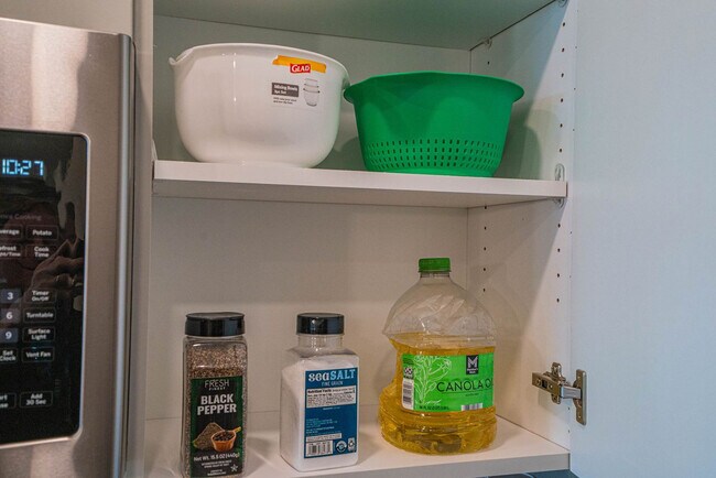 Building Photo - 9600 W Georgia Ave