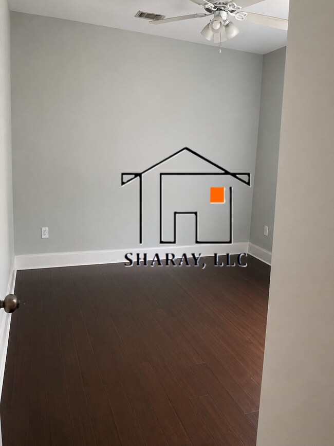 Building Photo - 1507 Barnard St