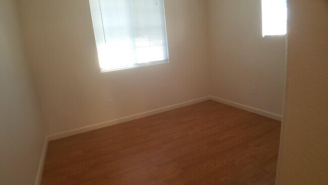 Building Photo - 6217 Almond Ave