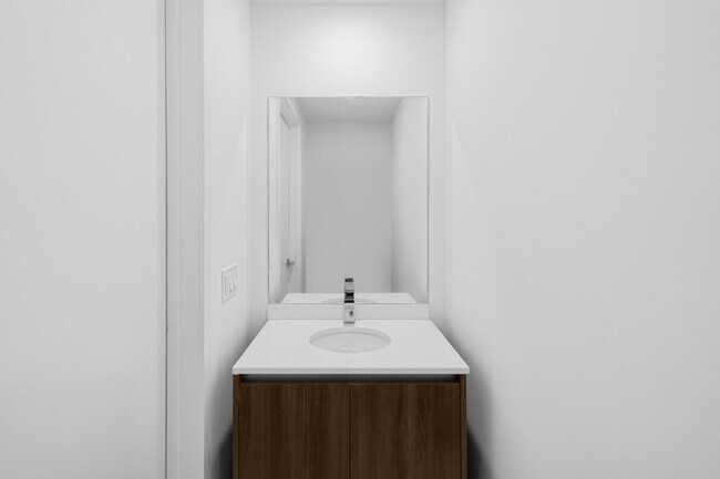 Building Photo - 488 NE 18th St