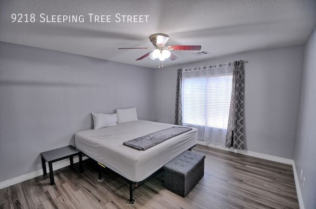 Building Photo - 9218 S Sleeping Tree St