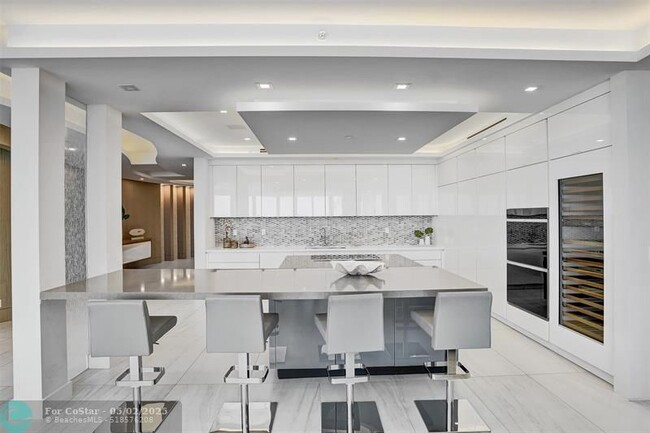 Building Photo - 701 N Fort Lauderdale Beach Blvd