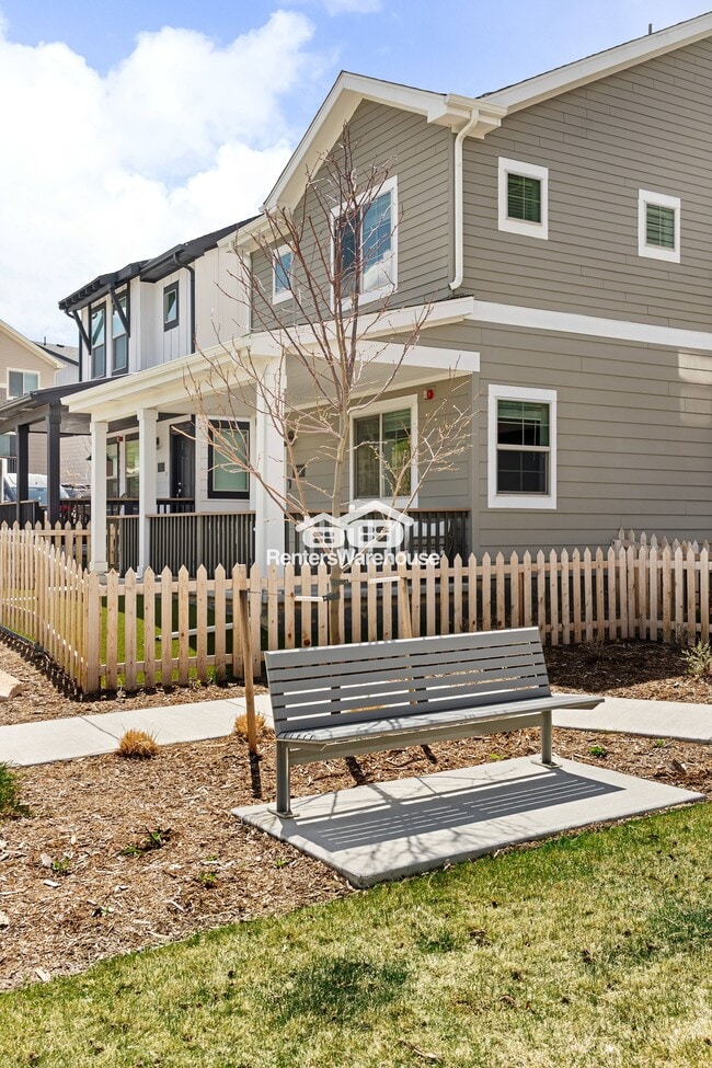 Building Photo - 320 Marshall Mews