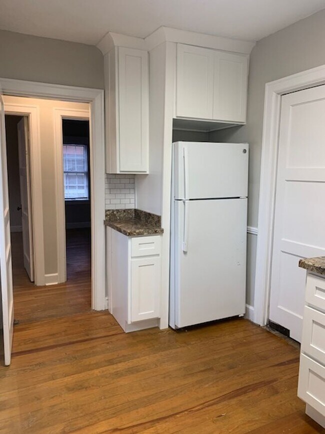 Building Photo - Chevy Chase Charmer     240318