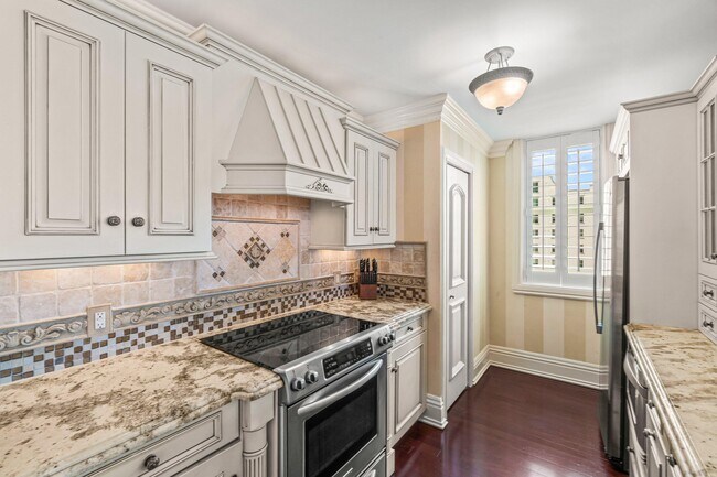 Building Photo - 3594 S Ocean Blvd