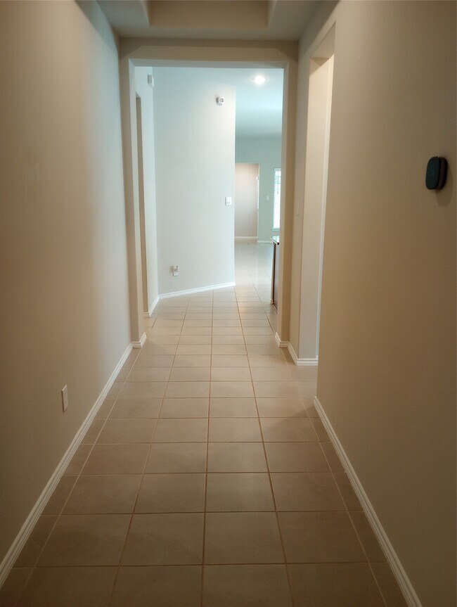 Building Photo - 31053 Regal Elm Ln