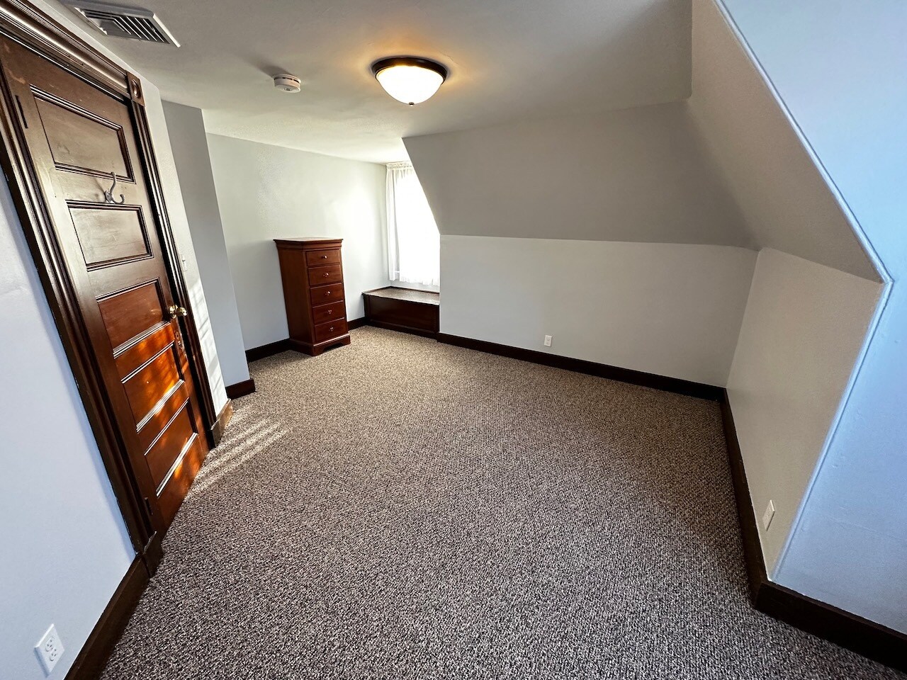 Building Photo - 53 Hopedale