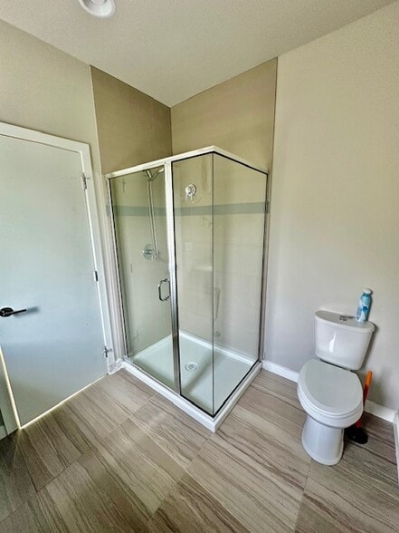 master bath - 2101 NE 88th St