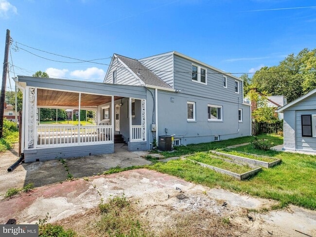 Building Photo - 4502 Elmwood Rd
