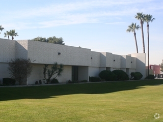 Building Photo - Camelback Properties