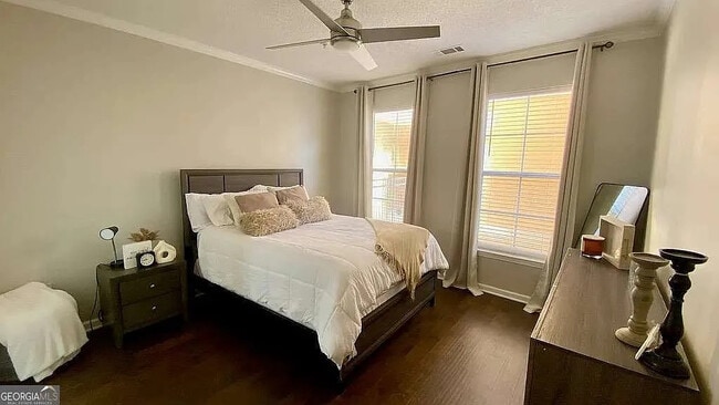 Building Photo - Room in Condo on Perimeter Summit Blvd