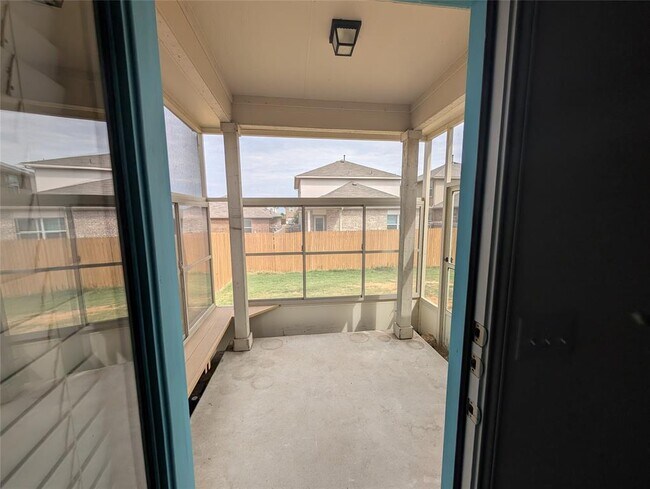 Building Photo - 109 Kleberg Ct