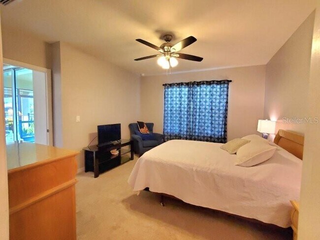 Building Photo - 7104 W Lenox Cir