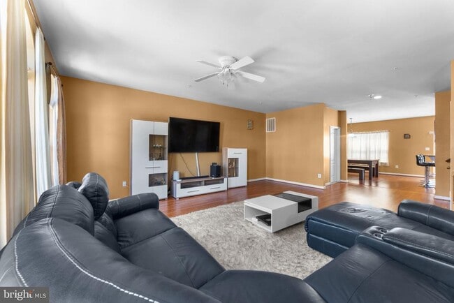 Building Photo - 15305 Kettlebaston Ln