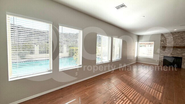 Building Photo - 14452 S 40th St