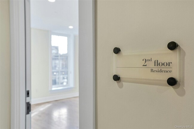 Building Photo - 19 Main St