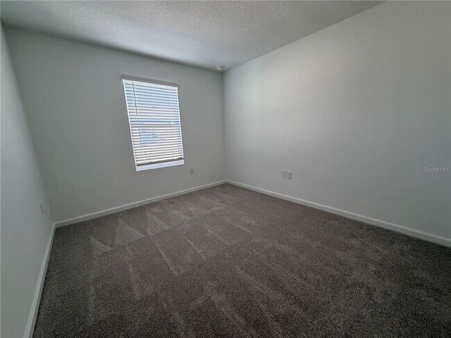 Building Photo - 9948 Red Canoe Aly