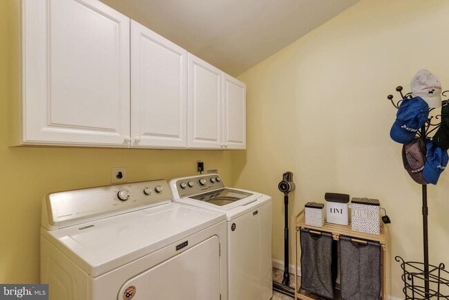 Building Photo - 5200 Prestwick Dr
