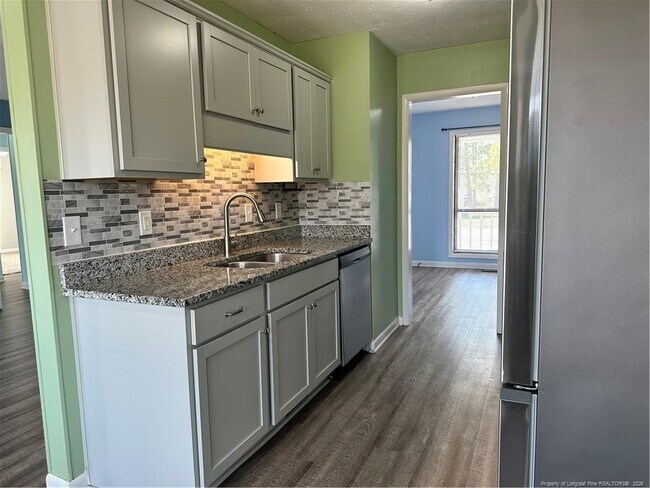 Building Photo - 6920 Kizer Dr