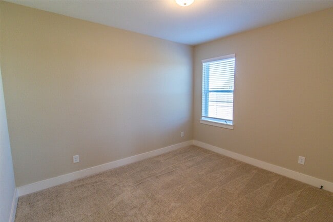 Building Photo - 18610 Parkland Square Pl