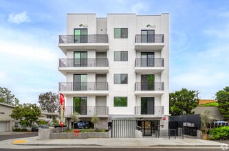 Building Photo - 10867 Fruitland Dr