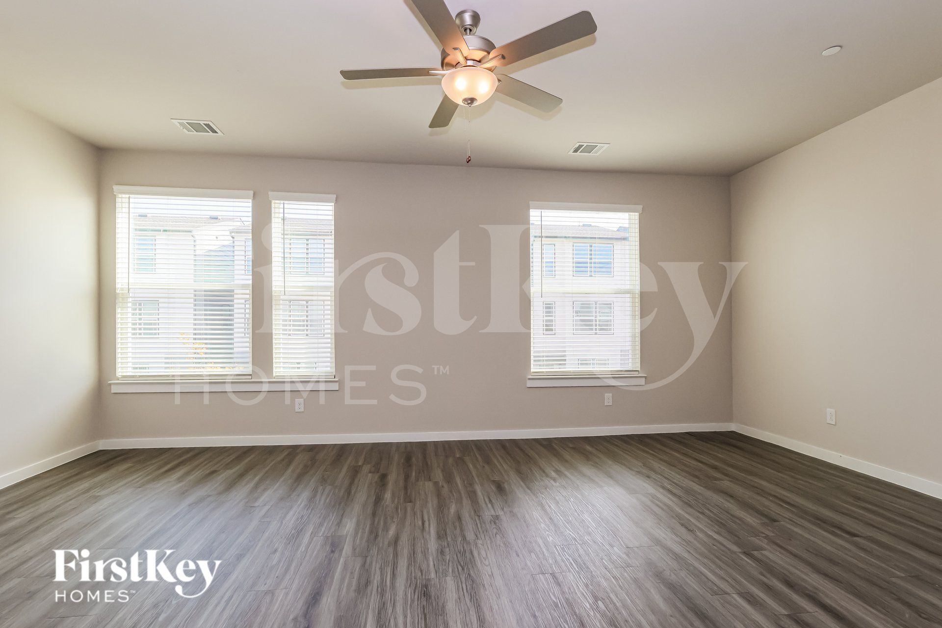 Building Photo - 18314 W Centro Cir