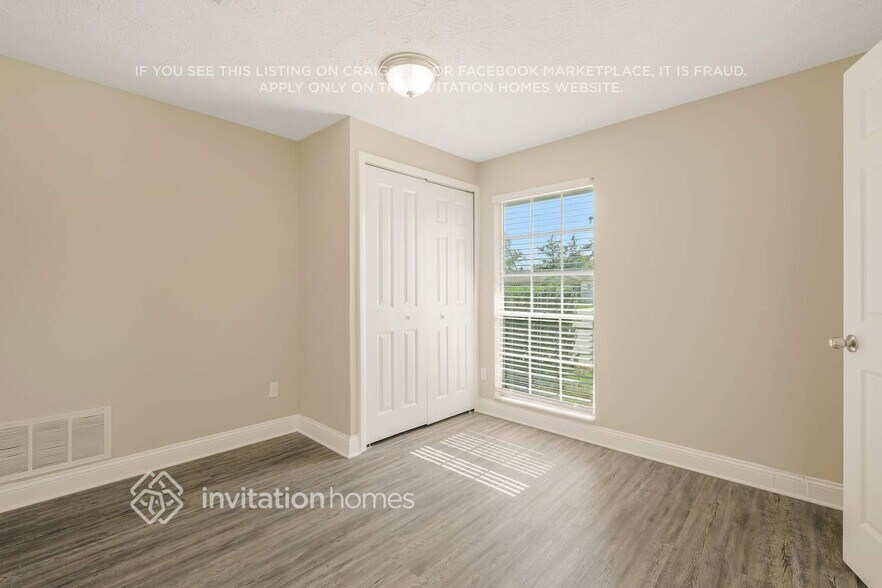 Building Photo - 3537 Fortuna Dr