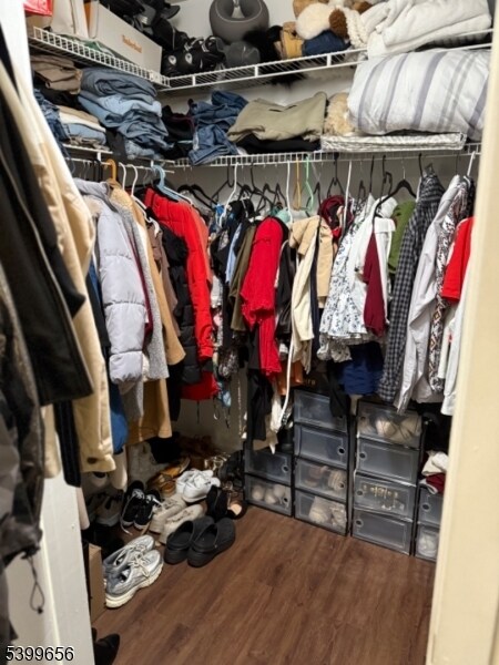 Building Photo - 751 Summer Ave