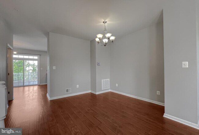 Building Photo - 23117 Primrose Wy