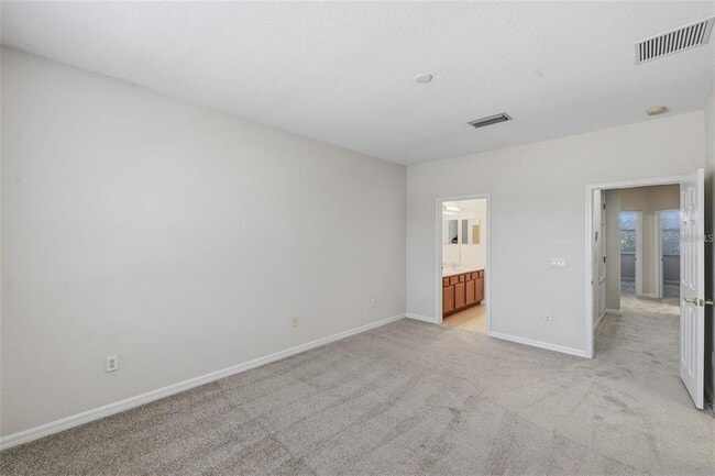 Building Photo - 3914 Silverlake Way