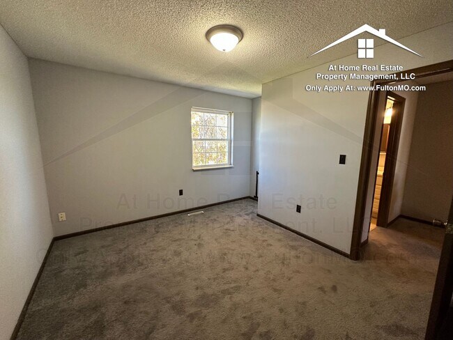 Building Photo - 531 Collier Ln