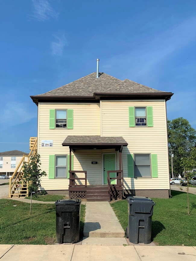 Building Photo - 1430 9th St