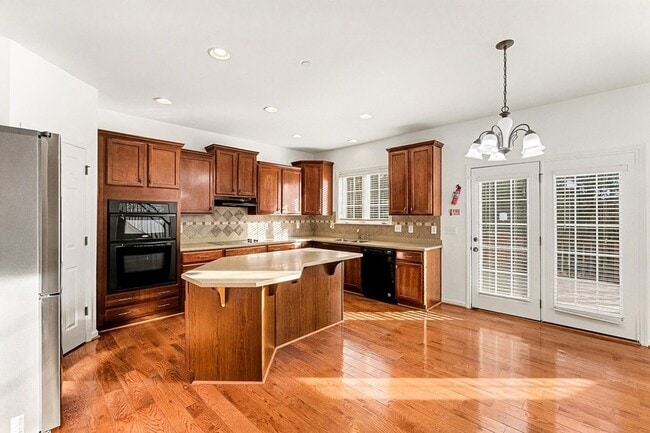 Building Photo - 8816 Caswick Ct