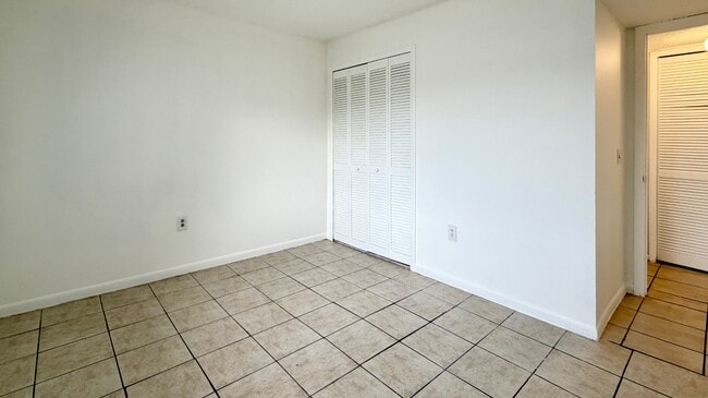 Building Photo - 101-107 Cory Ln