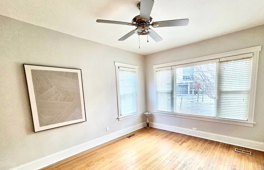 Building Photo - 2009 N Bingham St