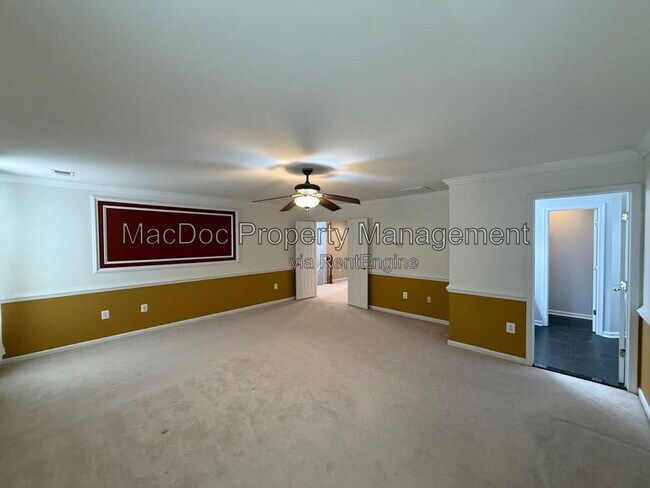 Building Photo - 1404 Graham Dr