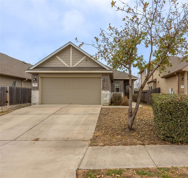 Building Photo - 615 Stampede Rd