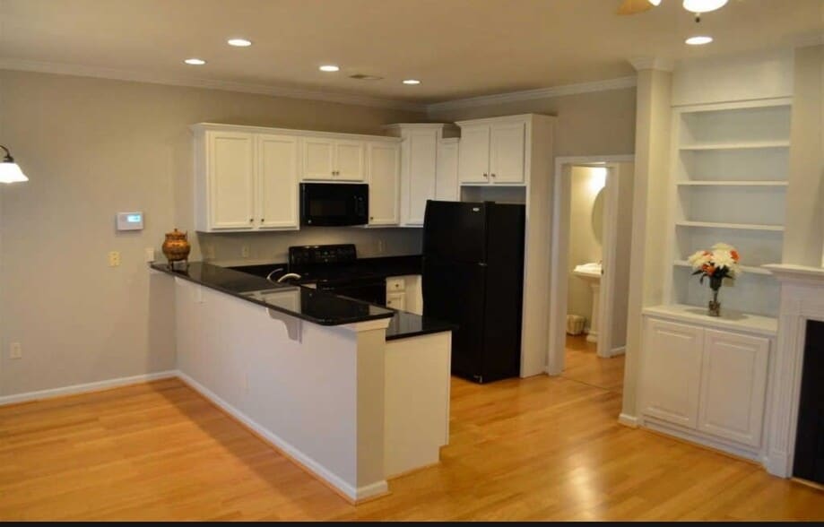 kitchen - 144 Lincoln St