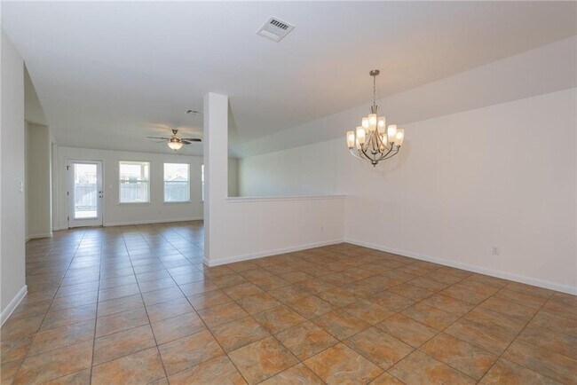 Building Photo - 30118 Diamond Dove Trail