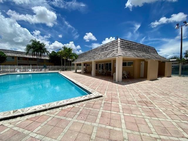 Building Photo - 7470 Miami Lakes Dr