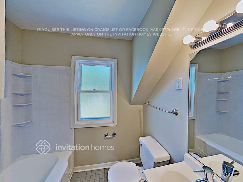 Building Photo - 2254 14th Ave