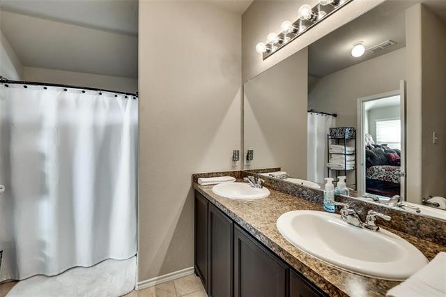 Building Photo - 649 Clearbrook St