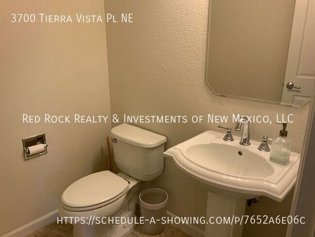 Building Photo - 3700 Tierra Vista Pl NE