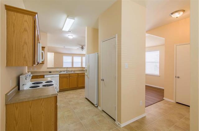 Building Photo - 1824 Heron Dr